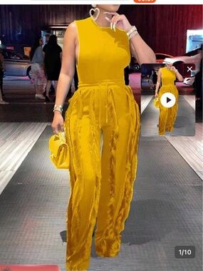 Sleeveless fringe set in Mustard Yellow